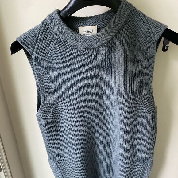 Aritzia/ Wilfred knit sweater vest, taupe/sage colour - Picture 1 of 3